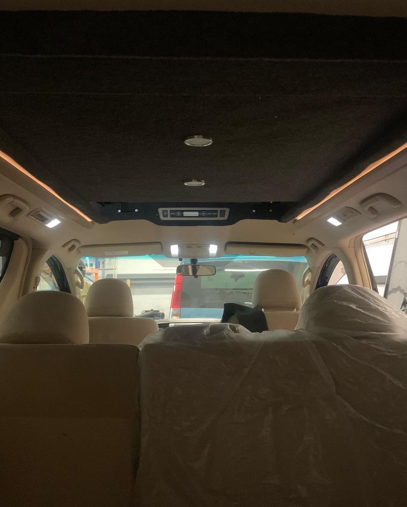 ALPHARD INTERIOR 1